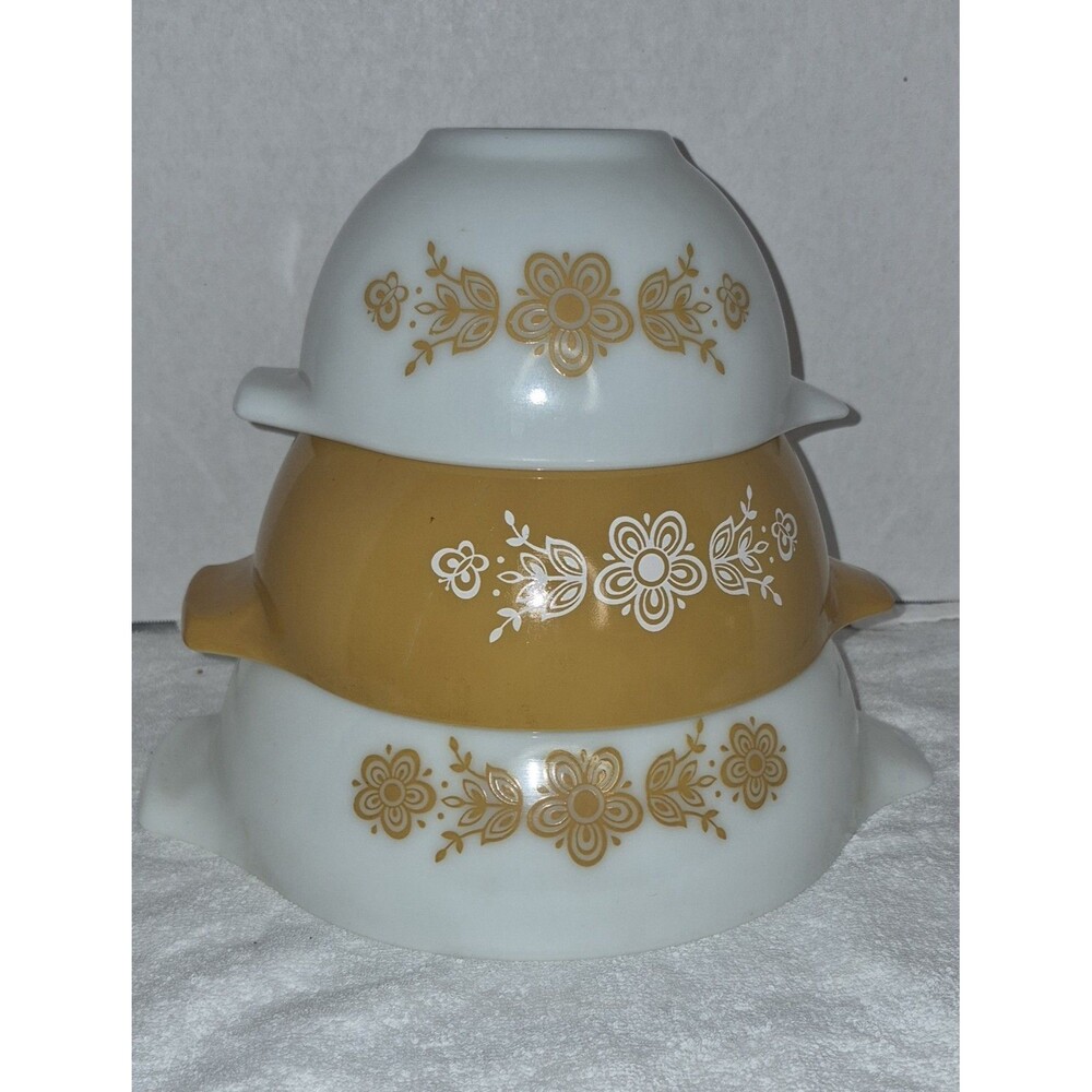 Vintage Pyrex Cinderella Mixing Bowls,  Butterfly Gold Pattern, 3pc, 441-443